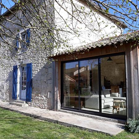 La Maison Des Escargots Blanzay Экстерьер фото